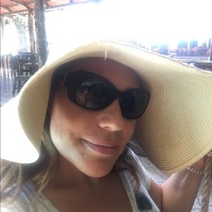 Meet your Posher, Marilyn